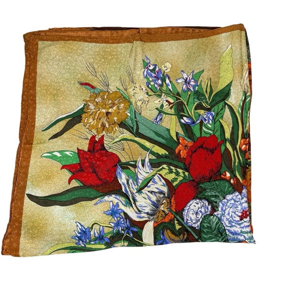Vintage BURBERRYS Burberry Floral Knight Silk Scarf Bold Print 38” x 38” - Picture 11 of 13